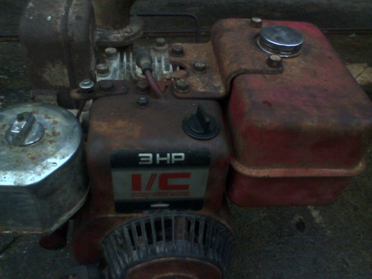 เครื่องสูบน้ำ Briggs &amp; Stration    3HP