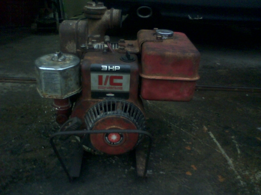 เครื่องสูบน้ำ Briggs &amp; Stration    3HP