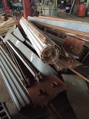 ประตูม้วนเหล็ก ประตูม้วน ครบชุด มียาวกับสั้น 1เมตรกว่า