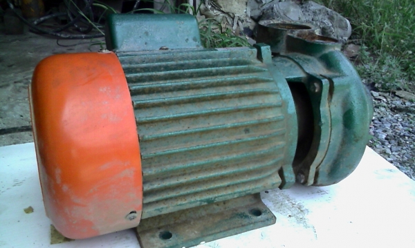 ปั้มน้ำ 2นิ้ว 2 เเรง