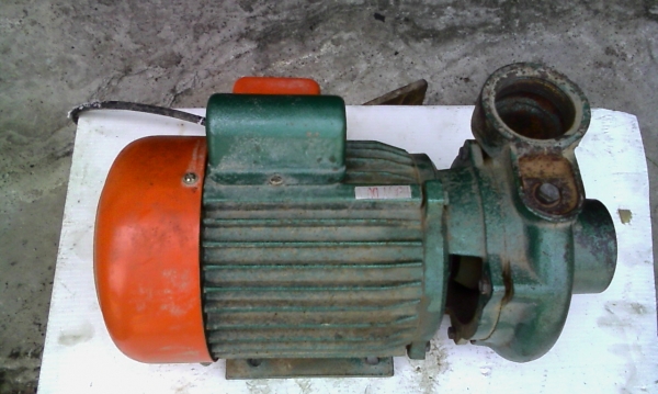 ปั้มน้ำ 2นิ้ว 2 เเรง