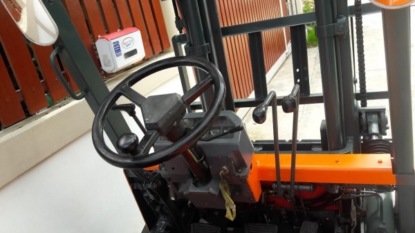 ขายนิสสัน ดีเซล  2.5 ตัน