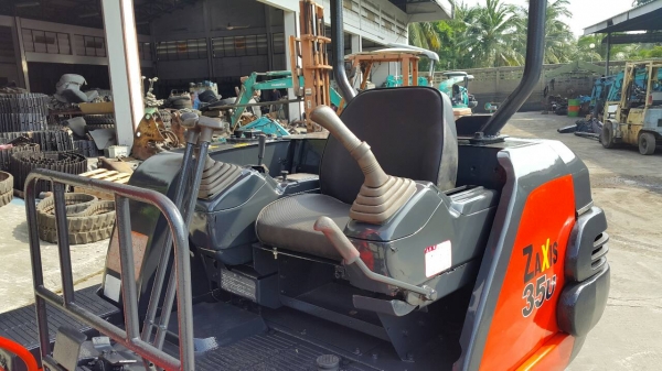 ขาย รถขุด HITACHI รุ่น EX35-2- มือสองญี่ปุ่น แทรกเหล็กสวย สลักแน่น ทั้งคัน ปั้มนิ้ว ทำงานไว มือถือ/LINE ID : 0818753444 ขาย รถขุด HITACHI รุ่น EX35-2- มือสองญี่ปุ่น แทรกเหล็กสวย สลักแน่น ทั้งคัน ปั้มนิ้ว ทำงานไว มือถือ/LINE ID : 0818753444