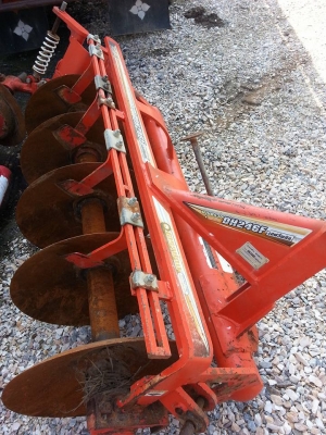 คูโบต้า L4708SP 4 WD ใบมีดดันหน้า ผานหลัง ทำงาน 520 ชั่วโมง