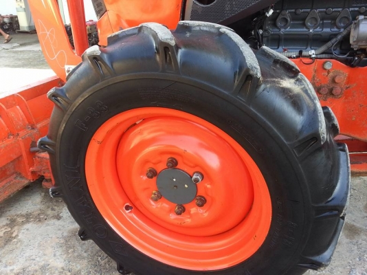 คูโบต้า L4708SP 4 WD ใบมีดดันหน้า ผานหลัง ทำงาน 520 ชั่วโมง