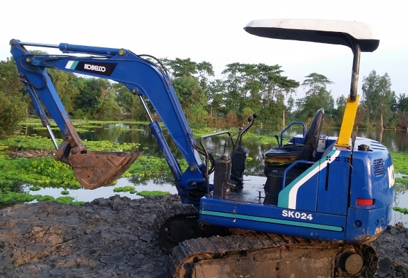 ขาย sk 024 พร้อมใช้งานสภาพเก่านอก ระบบดีขับนิ่ม ปั๊มแรง