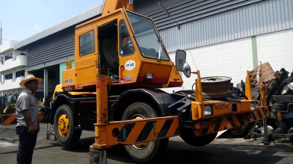 รถเครน KATO.KR10-H 4ล้อ10ตัน เก่านอก japan รถเครน KATO.KR10-H 4ล้อ10ตัน เก่านอก japan