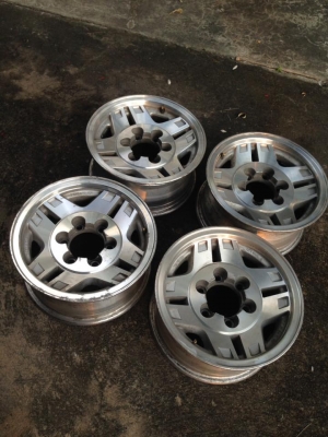 ขายล้อ TOYOTA SURF 6รู ขอบ15