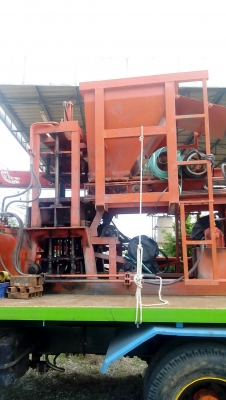 เครื่องอัดอิฐบล็อก แบบ 4 ก้อน กะบะสไลด์ มือสอง