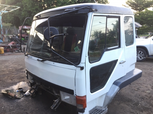 ขาย หัวสิบล้อ เฉินหลง สีใหม่ อุปกรณ์ครบ