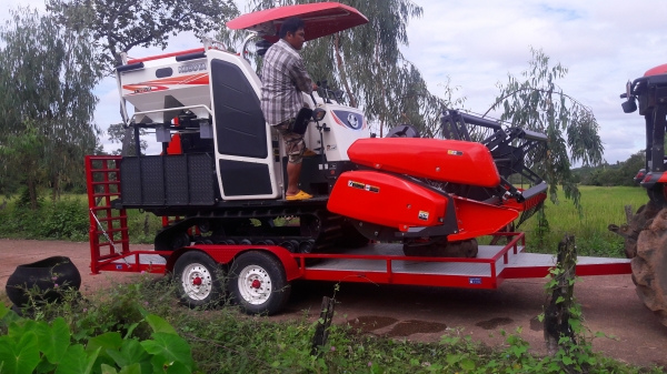 ขายพ่วงลากลากรถเกี่ยวข้าว dc60-95ของใหม่