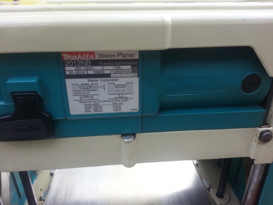 แท่นรีดไม้ MAKITA แท่นรีดไม้ MAKITA