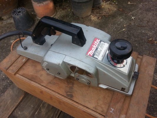 กบไฟฟ้า MAKITA 1804N แท้