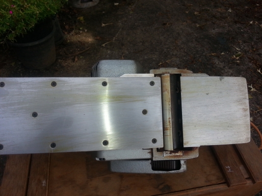 กบไฟฟ้า MAKITA 1804N แท้ กบไฟฟ้า MAKITA 1804N แท้