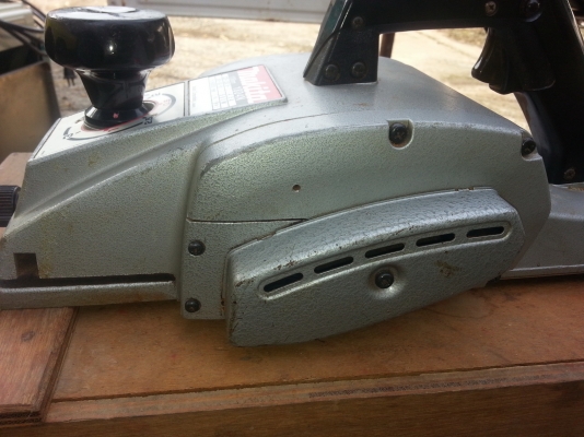 กบไฟฟ้า MAKITA 1804N แท้ กบไฟฟ้า MAKITA 1804N แท้