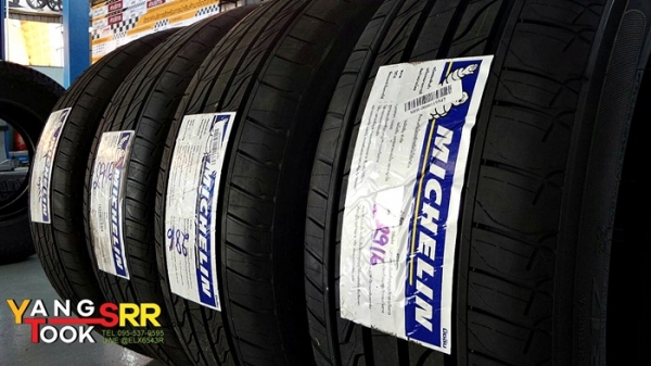 MICHELIN PRIMACY LC 215/55R17 เส้นละ 5,250 บาท
