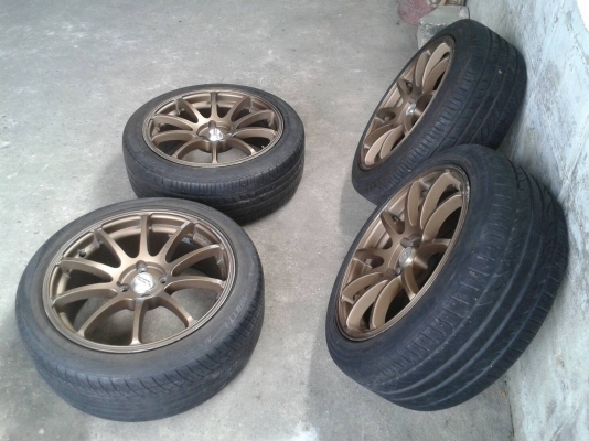 ขอบ17นิ้ว4รู100 พร้อมยาง ชุดนี้ ราคา 6700 บาท