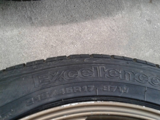 ขอบ17นิ้ว4รู100 พร้อมยาง ชุดนี้ ราคา 6700 บาท