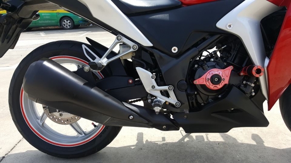 HONDA CBR250R ตัว TOP มี ABS สภาพเหมือนรถมือหนึ่งป้ายแดงรับประกัน ฟรีโอน