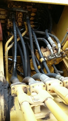 รถแมคโค KOMATSU PC 200  รุ่น 8  11090 ชั่วโมง