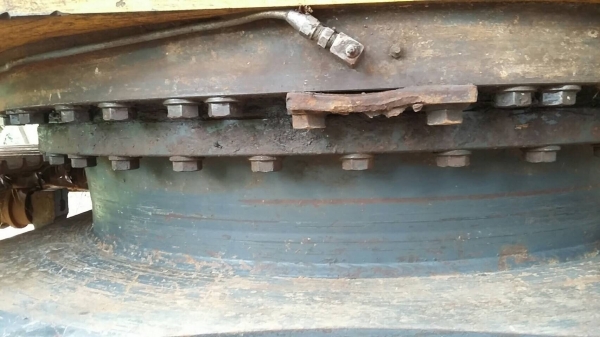 รถแมคโค KOMATSU PC 200 รุ่น 8 11090 ชั่วโมง รถแมคโค KOMATSU PC 200 รุ่น 8 11090 ชั่วโมง