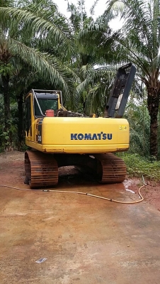 รถแมคโค KOMATSU PC 200  รุ่น 8  11090 ชั่วโมง
