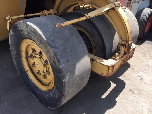 ขายด่วนรถบดล้อยาง7ล้อWATANABE WP15WE เก่าญี่ปุ่น ตรวจเช็คพร้อมใช้ทำสี เอกสารแจ้งจำหน่าย