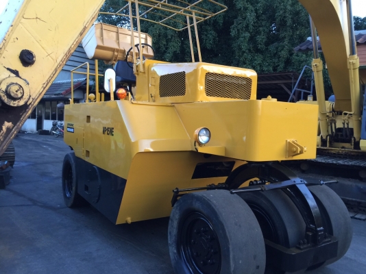 ขายด่วนรถบดล้อยาง7ล้อWATANABE WP15WE เก่าญี่ปุ่น ตรวจเช็คพร้อมใช้ทำสี เอกสารแจ้งจำหน่าย