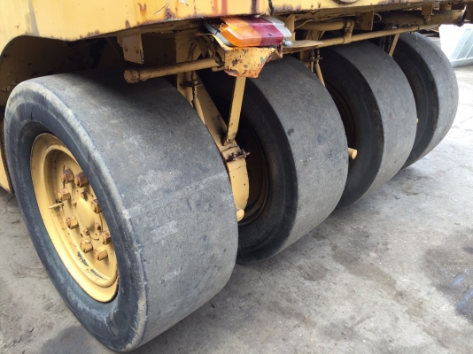 ขายด่วนรถบดล้อยาง7ล้อWATANABE WP15WE เก่าญี่ปุ่น ตรวจเช็คพร้อมใช้ทำสี เอกสารแจ้งจำหน่าย