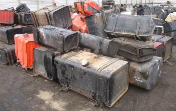 ขายถังน้ำมันเหล็ก ขนาด 100 , 200 , 300 ลิตร ขายถังน้ำมันเหล็ก ขนาด 100 , 200 , 300 ลิตร