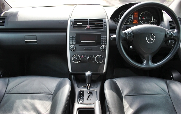 วิ่ง 6หมื่นโลแท้ Mercedes-Benz A170 Avantgarde 2006