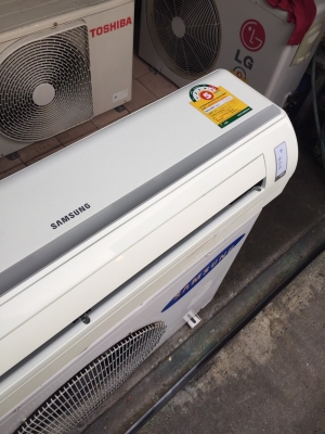 **** ขายแอร์ Samsung 18000 BTU สภาพสวย ****