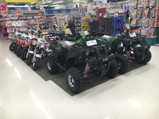 สินค้ามากมาย BIG C L&amp;P รถมอไซค์ ATV มังกี้กอลิล่า BUGGY GIGI และอื่นๆรวมไปถึงรถไฟฟ้า