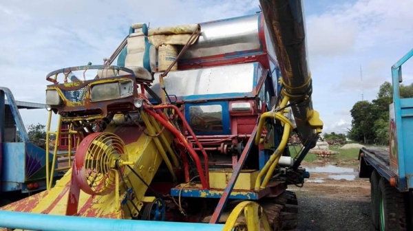 ขายรถเกี่ยวข้าว เกษตรพัฒนา ช้างน้อยจอมพลัง ช่วงล่าง10 เครื่องอีซูซุ175 ปั๊ม22ไดกิ้น ลูเลอร์11ลูก อุ้ม1.5ตัน พร้อมลงทำงาน