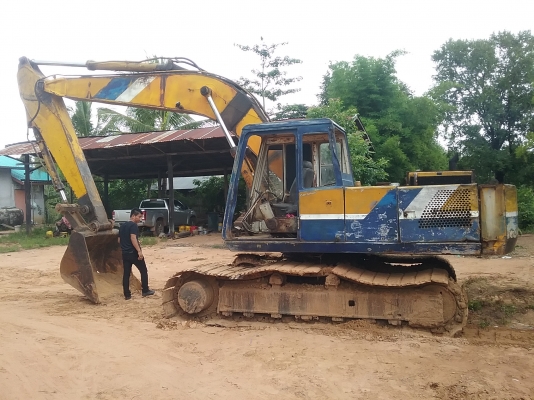 ขาย 380,000 KOBELCO sk 200-2 เครื่องดี ปั้ม K3V เอวขยับ โซ่ดี รอนเลอร์แตก 090-772-3710 090-772-3708