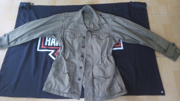 เสื้อทหารฝรั่งเศสปี1954 มาใหม่ 650 ส่งฟรี