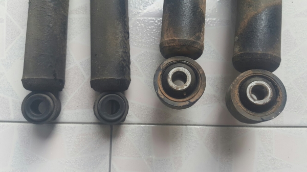 ขาย โช็คเดิม อีซูซุดีแม็ก วีครอส เครื่อง 3000