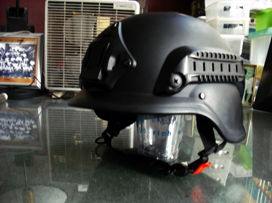 หมวกหน่วย SWAT สภาพสวย ใหม่เก่าเก็บ