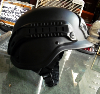 หมวกหน่วย SWAT สภาพสวย ใหม่เก่าเก็บ