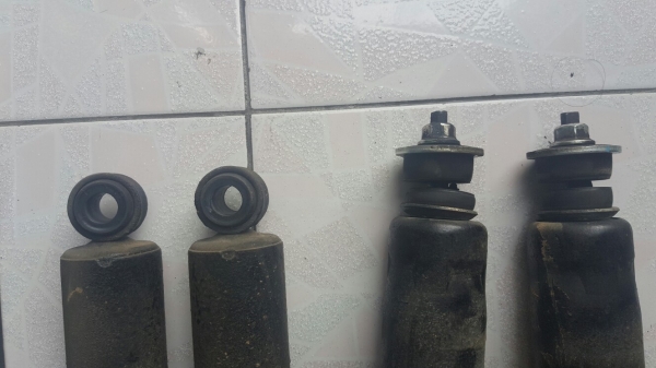 ขาย โช็คเดิม อีซูซุดีแม็ก วีครอส เครื่อง 3000 ขาย โช็คเดิม อีซูซุดีแม็ก วีครอส เครื่อง 3000