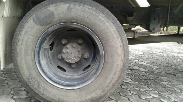 รถบรรทุก 6 ล้อกลาง รถบรรทุก 6 ล้อกลาง