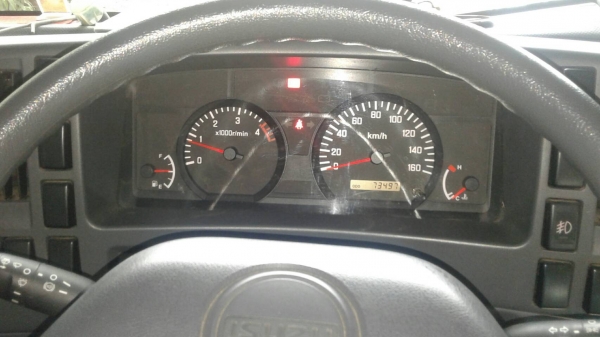 รถบรรทุก 6 ล้อกลาง รถบรรทุก 6 ล้อกลาง