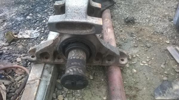 แท่นเพลาแหนบหลัง rocky 175 ( สนใจต่อรองได้ อยากขาย)