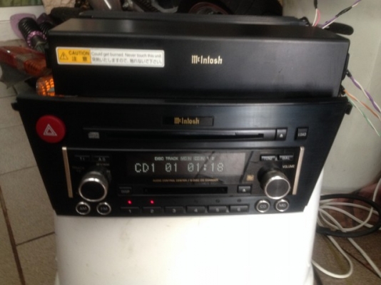 mcintosh cd 6 เเผ่น md พร้อมเเอม 5ชาเเนลเก่าญี่ปุ่นเเท้สภาพสวยใช้งานได้ปกติ