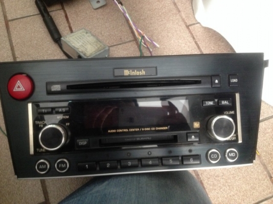 mcintosh cd 6 เเผ่น md พร้อมเเอม 5ชาเเนลเก่าญี่ปุ่นเเท้สภาพสวยใช้งานได้ปกติ