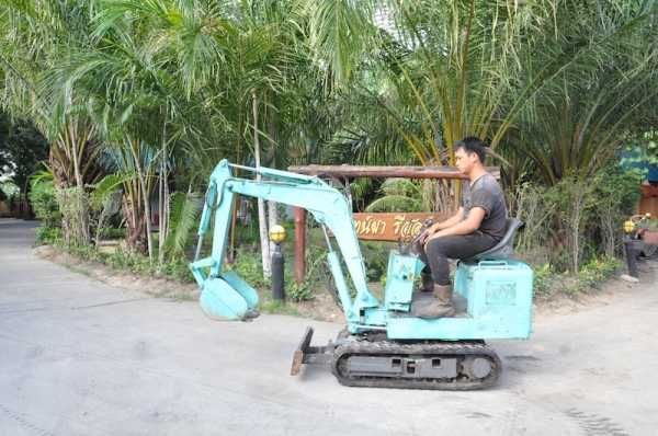 ขายแบคโฮIHI IS10s(ขนขึ้นกระบะได้) เดิมจากญี่ปุ่น ทำงานสมบูรณ์ทุกระบบ รับรองไม่ผิดหวัง 115,000 เท่านั้น!!