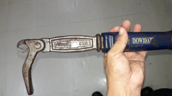 ขายคีมถอนตะปู  DOWIDAT MADE IN GERMANY.ใหม่เก่าเก็บ