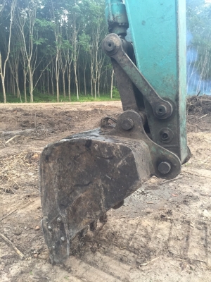 ขายรถแบคโฮ KOBELCO YN08 เครื่อง 6D34 มีเล่มทะเบียน สนใจโทร 081-970-1072