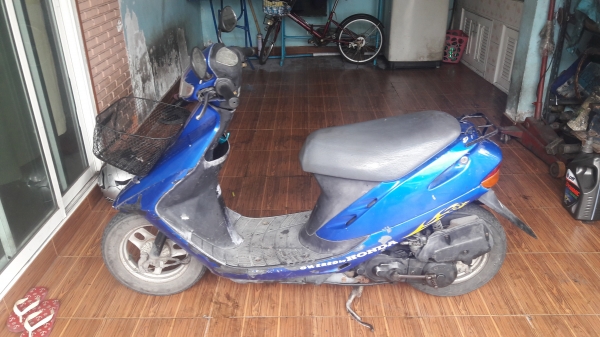 รถป๊อปAF27ตามสภาพเครื่องติดขี่ได้แต่วิ่งไม่ออกต้องไปไรเม็ดเอาเอง