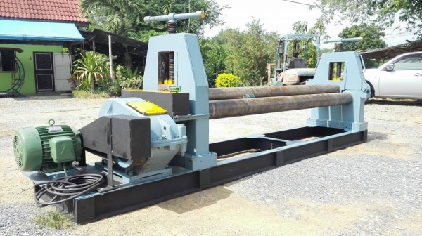 ** SOLD ** เครื่องม้วนเหล็กแผ่นประกอบใหม่ ขนาด 8 ฟุต 240 cm.เพลาตัน ม้วนหนา 12 mm. เต็มแผ่น 9 mm.เอางานมาลองได้ครับ!!